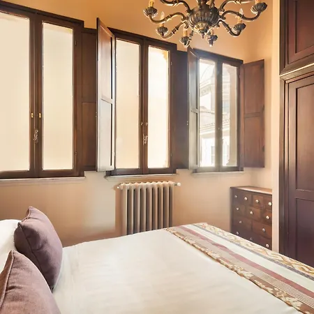 Casa Maestro, A Burghesius Apartment Rome