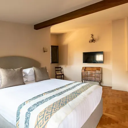 Casa Maestro, A Burghesius Apartment *