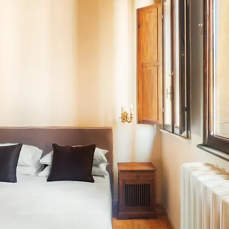 Casa Maestro, A Burghesius Apartment